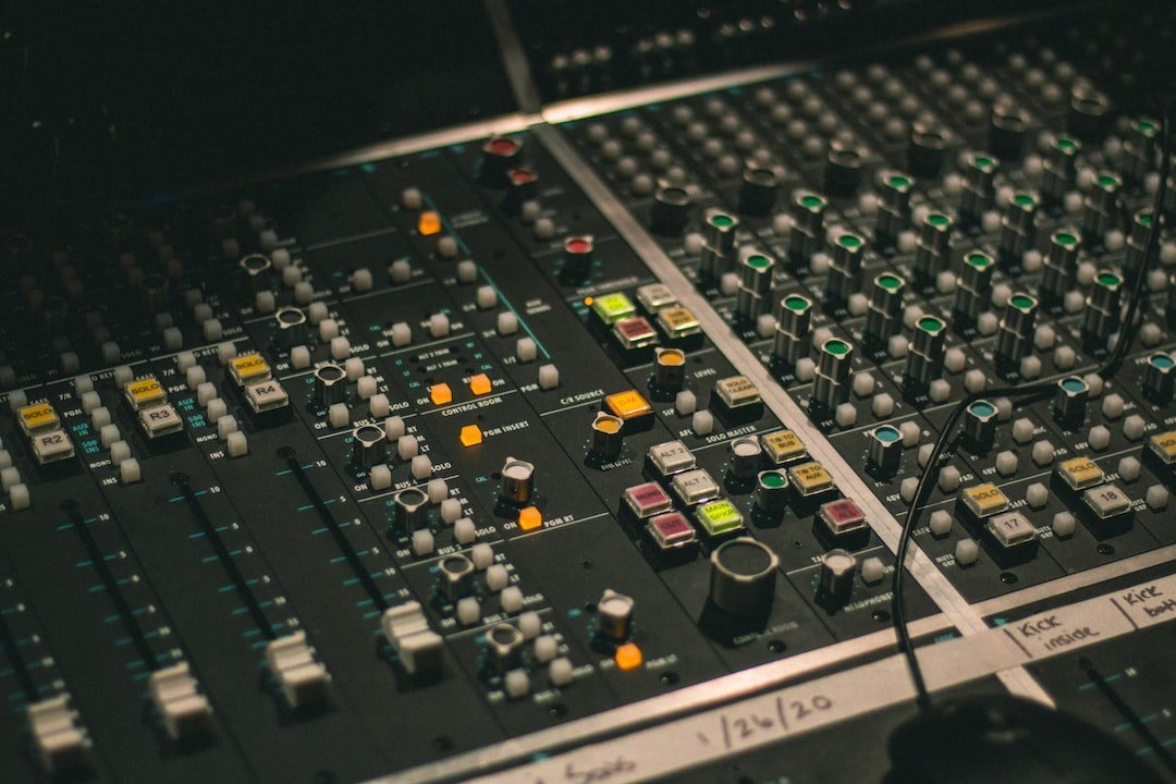 Audio mixing desk
